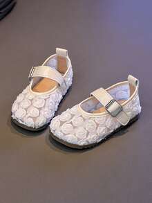 1双玫瑰花图案网眼公主鞋，软底防滑，深受女婴喜爱 - 米色 - 查看 2