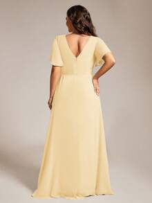 EVERPRETTY Plus Size Butterfly Sleeve V-Neck Ruched High Slit Yellow Bridesmaid Dress, Suitable For Weddings, Parties, Spring/Summer Wedding Guest Formal Attire, Mother Of The Bride/Groom Dress Party - Yellow - View 3