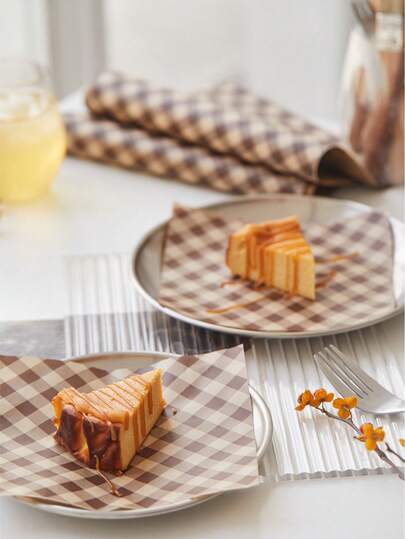 100pcs Brown Plaid Grease-Proof Paper, Suitable For Baking, Christmas & Thanksgiving Party Tabletop Decor, Afternoon Tea & Picnic Dessert Packaging