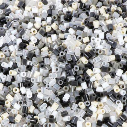 Kit Manik-Manik Fuse 2.6mm Isi 1100pcs, Cocok untuk Pembuatan Perhiasan Kreatif DIY, Gelang, Liontin, Dekorasi, Hadiah Sempurna untuk Peleburan Manik-Manik Perler