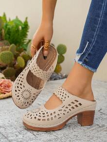 女士镂空雕花厚跟穆勒鞋，复古闭趾套脚凉鞋 - 卡其色 - 查看 7