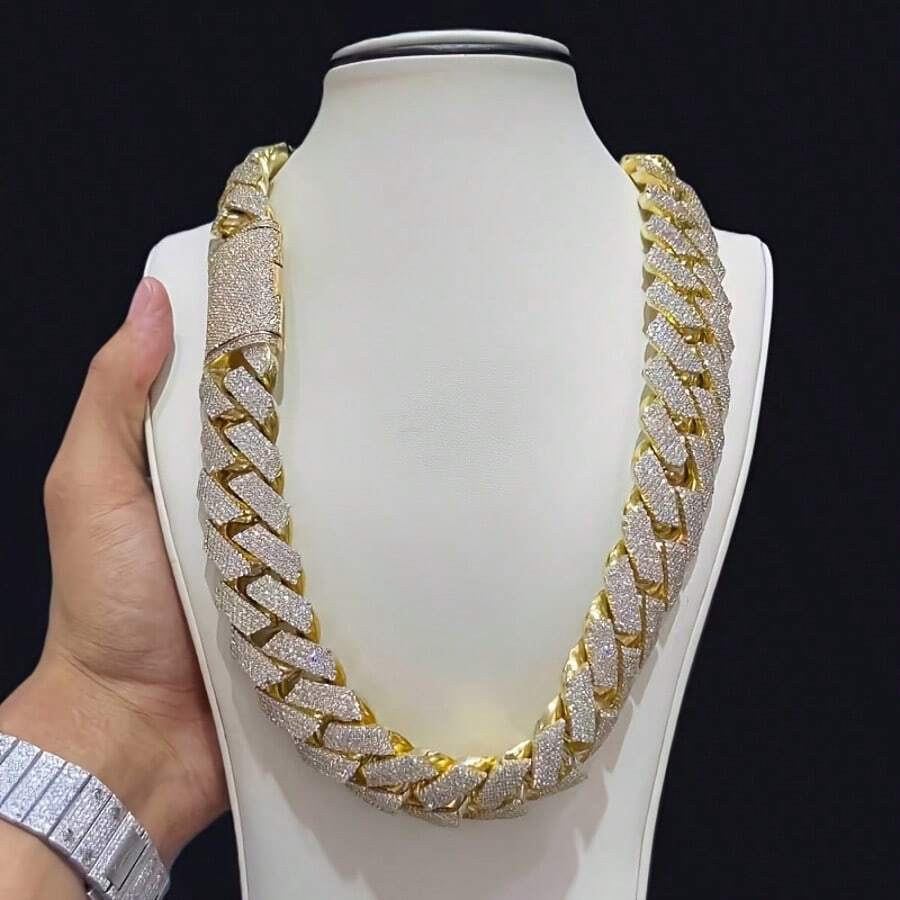 15mm Men's Cuban Chain Necklace With Ice Crystal Hip-Hop Rhinestones Dazzling Heavy-Duty Thick Chain Cuban Link Necklace Unisex Luxury Hip-Hop Jewelry Men's Chain Necklace Men's Cuban Chain Necklace - 金的 - 查看 1