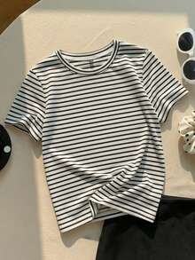 1pc Girls All-Match Black & White Striped Short Sleeve T-Shirt, Round Neck, Versatile Summer Top - White - View 1