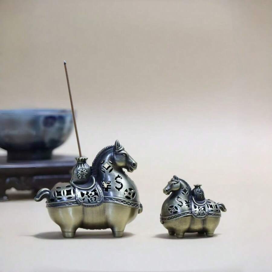 Escultura de caballo portador de riqueza | Quemador y difusor de aromaterapia de dos en uno, con diseño de bolsa de la fortuna y moneda hueca para el hogar y la oficina - 1PC - Ver 1