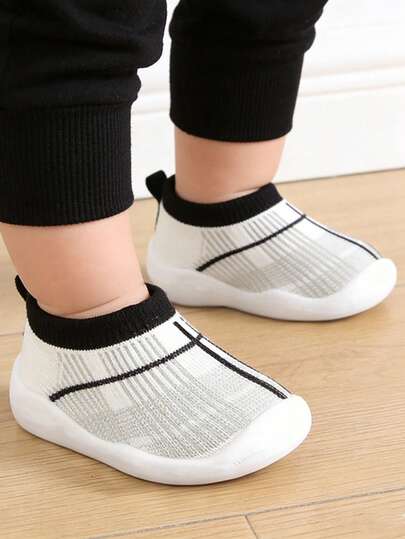 1双婴儿/幼儿软底防滑袜鞋，新生儿学步鞋袜，室内/室外爬行鞋，适合0-3岁宝宝