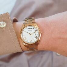 Guess 女士石英表，玫瑰金石英机芯，不锈钢表带，50米防水，适合日常佩戴、派对和生日礼物 - GW0308L3 - 玫瑰金 - 查看 7