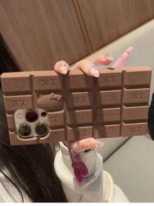 SANRIO 貓咪卡通 3D 巧克力鍵盤 KT Cat 手機殼，適用於 iPhone 16/13 Pro Max，矽膠全包覆保護殼，相容 iPhone 15/14/13 - 棕色 - 查看 1