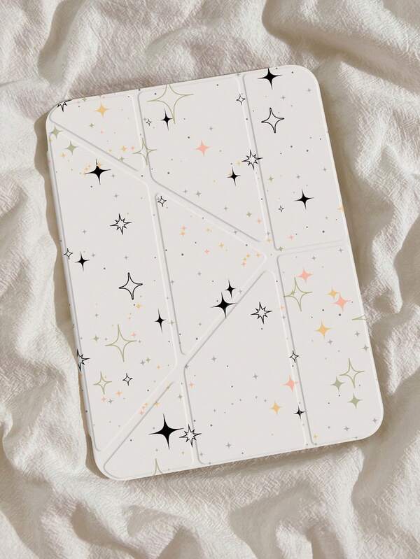 Esta hermosa y linda cubierta trasera de acrílico cristal transparente con estrellas brillantes de dibujos animados y anime es resistente a los golpes y duradera, adecuada para las iPads de 7a, 8a (10.2 pulgadas) y 10a generación. Tiene una ranura integrada para el lápiz, admite la función de suspender/activar y múltiples modos de soporte plegable, lo que la convierte en un regalo ideal para las fiestas.