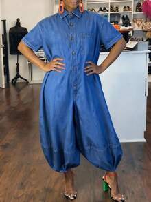 Valentine's Day, Date Night Outfit, Gifts For Her Women's Blue Collared Short-Sleeve Jumpsuit - Button-Front & Chest Pocket & Oversized Silhouette & Balloon Wide-Leg Detail | Relaxed Artsy Fit For Weekend Shopping Trips For Effortlessly Charming Stylish Looks - Màu xanh lam - Xem 3