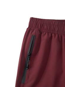 Two-Pack Of Men's Elastic Athletic Shorts With An Elastic Waistband And Zippered Pockets. Suitable For Sports, Fitness, Hiking, Outdoor Activities, Basketball, Soccer, Golf, Etc. A Great Gift For Men, Especially For Valentine's Day. - 酒紅+藏青 - 查看 7