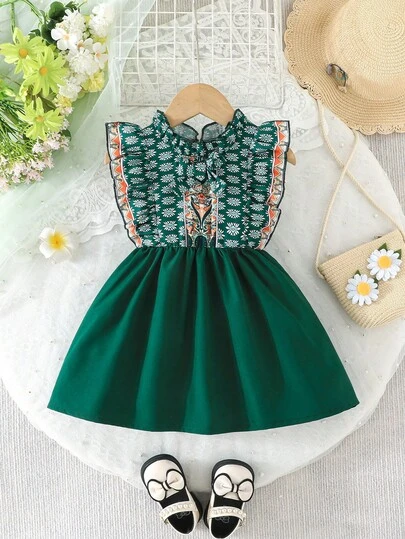 女婴无袖连衣裙，蝴蝶结领，适合夏季户外休闲穿着