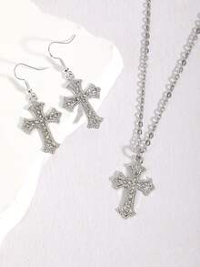 قلادة صليب مرصعة بالراين + أقراط صليب مرصعة بالراين زوج واحد، قلادة صليب زركونيا بطراز جوتيك قديم، تصميم فاخر وبسيط مناسب للارتداء اليومي والعطلات والهدايا - فضي - مشاهدة 1