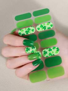 64片绿色圣帕特里克节美甲贴，亮片渐变清新三叶草美甲贴纸，沙龙品质，易于粘贴，是圣帕特里克节DIY美甲的完美之选。 - 綠色 - 查看 3
