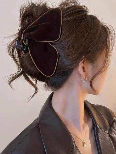 1 pieza Elegante Clip de Pelo de Terciopelo Francés Suave, Estilo de Invierno y Primavera Año Nuevo - Con Diseño de Mariposa y Tiburón de Terciopelo Suave, Regalo para Mujer