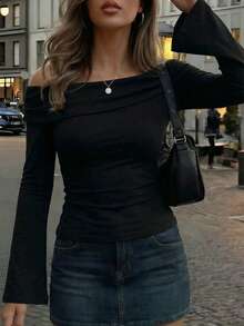 黑色露肩长袖修身上衣，露肩T恤，基础百搭，适合日常通勤、女士衬衫、节日装扮、情人节上衣、情人节女装、女士度假装、情人节装、夏季装、女士春季装、女士节日装、辣妹装、女士度假装、女士夏季装 - 黑色 - 查看 3