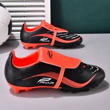MINGBIN 1 par de zapatos de fútbol unisex, zapatos de entrenamiento y partido de césped natural al aire libre de caña baja, tacos de fútbol americano para adolescentes, zapatos deportivos profesionales con cordones delanteros de PU, tacos largos AG/FG - Negro y rojo - Ver 5