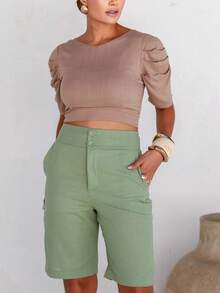 Linen Bermuda Shorts With A Modern Design, Featuring Pockets And Covered Buttons. - Xanh xô thơm - Xem 4