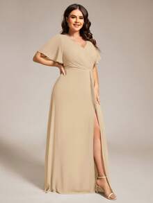 Plus Size Butterfly Sleeve V-Neck Ruched High Slit Champagne Bridesmaid Dress, Suitable For Weddings, Parties, Spring/Summer Wedding Guests, Formal Occasions, Mother's Day, Bridal Party - Champagne - View 6