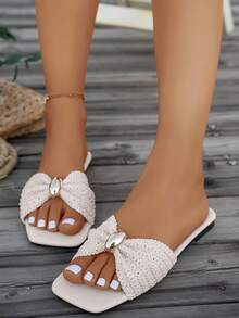 New Arrival Women's Sandals, Flat Square Toe Design, Fresh Bow Accent, High-End Gold-Tone Hardware, Slip-On Style, Lightweight & Comfortable, Mix & Match , Suitable For Home, Spring/Summer Outdoor, Casual Country Vacation, Street Fashion Beach Slippers - Beige - View 3