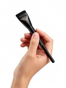 Lancôme Black, Makeup Foundation Brush, Flat Top Brush, Thin Application, Long Wear Brush, Flawless Application - Black - View 4