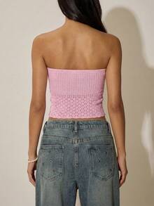 Faeriesty 粉色无袖短款针织上衣，镂空花卉图案点缀，修身剪裁——清新甜美的休闲风格，适合周末早午餐、城市漫步、休闲聚会、咖啡馆小憩、夏季假期等场合。 - 粉色 - 查看 2