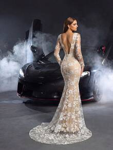 Faeriesty Elegant Mermaid Evening Gown With Sheer Floral Lace Overlay, Illusion Sleeves, And Open Back Design, Suitable For Weddings, Formal Events, And Red Carpet Occasions - White - View 3