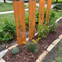 4件套复古铁艺蕨类植物屏风艺术品，带地钉 - 耐用花园隐私屏风，一体式结构，优雅的叶片设计，是户外装饰和花园美化的理想之选，花园装饰，自然美学 - A - 查看 2