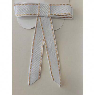 Laço de Cabelo Branco Feminino em fitas variadas Bico de Pato – Elegante e Sofisticado