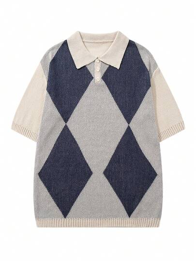 Áo thun nam tay ngắn cổ polo dáng rộng, họa tiết hình thoi cổ điển, chất liệu dệt kim nhẹ, màu xám nhạt, thích hợp cho mùa xuân/hè.