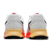 Nike 男士耐克 RUN SWIFT 3 跑步鞋 DR2695-017，轻便缓震户外及日常休闲运动鞋 - 杉木淺藍灰/黑/亮深紅/典雅托帕石色 - 查看 5