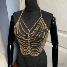 1 chiếc áo croptop bikini hở lưng gợi cảm, cổ yếm, có dây xích kim loại, kiểu dáng bikini. - phong cách ba - Xem 15