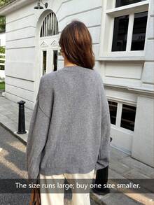 FOR BEAUTY 女士V领灰色长袖针织衫，时尚简约宽松版型，优雅休闲，适合日常通勤，是女士春季时尚的理想之选。 - 灰 - 查看 5