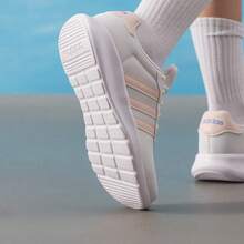 Adidas 男女新款透氣網麵慢跑休閒運動跑步鞋 - 米色 - 查看 7