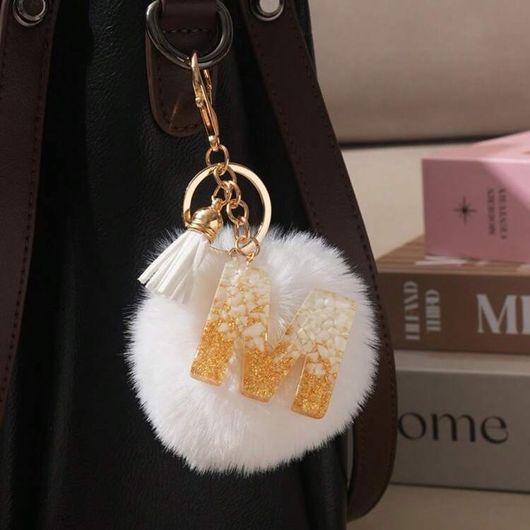 3件套：闪亮大理石纹和金箔双色26个大写树脂字母吊坠，18K镀金龙虾扣链条扁平环，时尚白色毛绒球流苏钥匙扣，适用于包包、手机、朋友生日、节日、汽车、背包、万圣节、教师节、证件挂绳、圣诞礼物、姐妹礼物等更多创意用途。 - 白色 - 查看 3