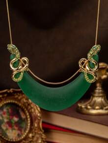 Vintage Crescent Moon Design Necklace, 3 Color Options, Exaggerated Luxurious Unique Jewelry, Blending Retro Aesthetics And Modern Luxury Style, Suitable For Weddings, Parties, Dates, And A Unique Gift For Loved Ones - Multicolor - View 3