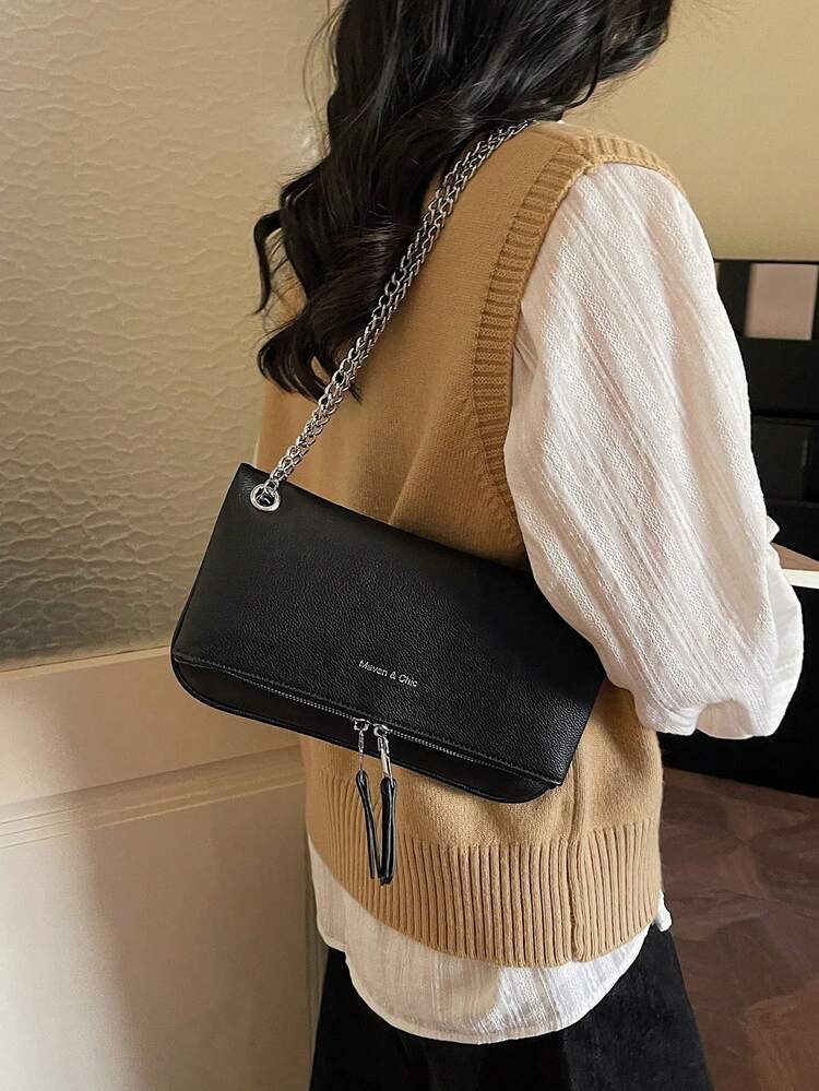 Fashionable Solid Color Lightweight Multifunctional Shoulder Bag, Simple Retro Style Daily Metal Chain Small Square Bag, Niche Design Flip Shoulder Bag, Elegant Ladies' Armpit Bag, Suitable For Shopping, Commuting, Dating, Etc - Black - View 4