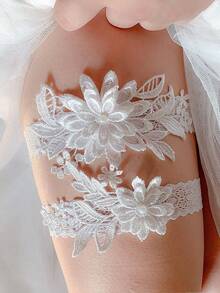 2pcs/Set Fashionable Court-Style White Lace Blue Faux Pearl Flower Romantic Wedding Bridal Bridesmaid Sexy Garter Belt With Body Chains & Thigh Chains (Random Pattern) Valentine's Day Valentines - 銀色 - 查看 8
