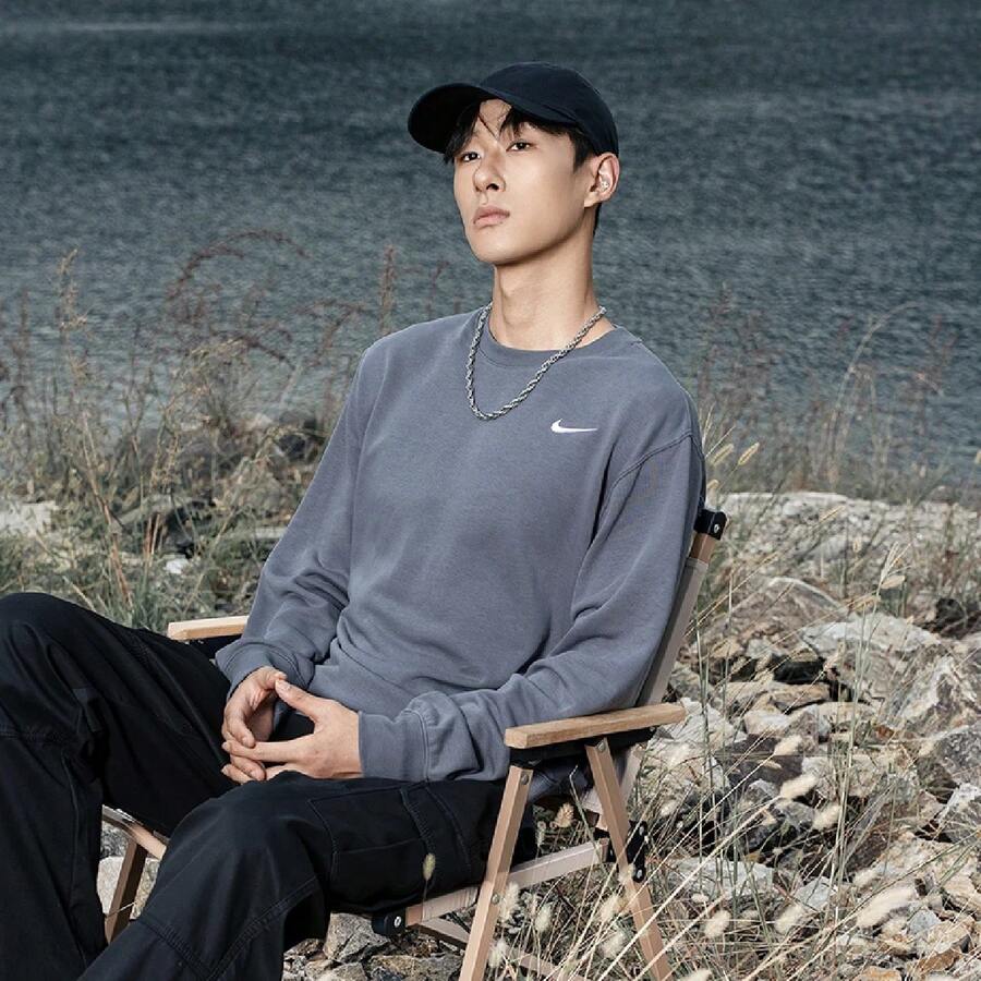 Nike French Terry Embroidered Casual, Versatile, Comfortable, And Durable Pullover Crewneck Sweatshirt, Unisex. - Dark Grey - View 1