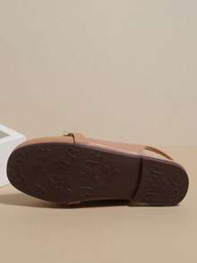 1 Pair Girls' PU Soft Bottom Breathable Closed Toe Flat Sandals, Spring/Summer - Brown - View 6