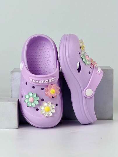 HAHABOBO Dép trẻ em mới cho bé gái, họa tiết hoa 3D màu tím, thời trang, đa năng, dễ thương, thanh lịch, thoải mái, thích hợp cho mùa xuân, chất liệu EVA màu sắc tươi sáng, nhẹ, thoải mái, mềm mại, thích hợp đi trong nhà, tắm, ngoài trời, đi bộ, du lịch, đi biển, phù hợp cho mùa xuân và mùa hè.