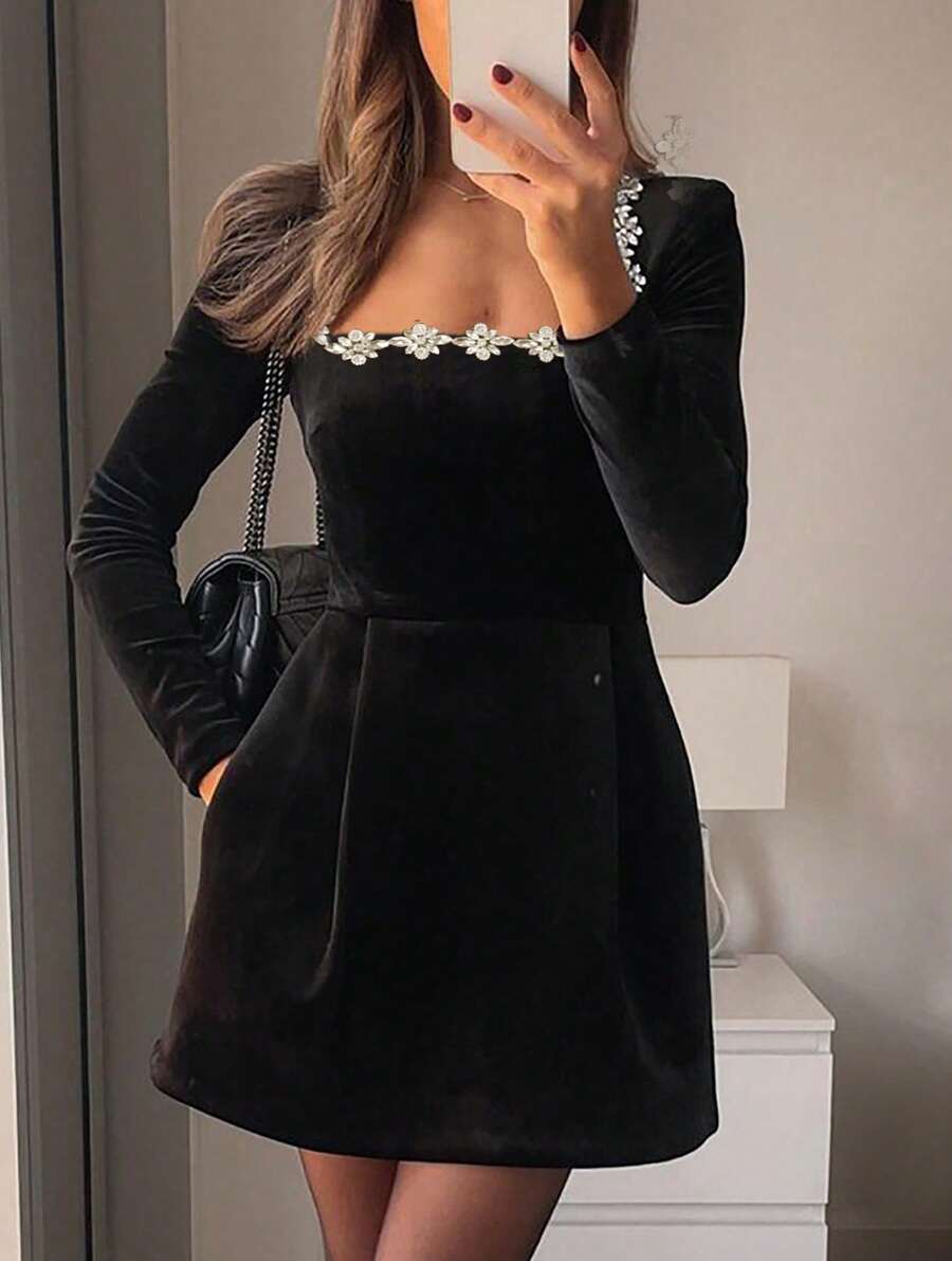 Elegant Solid Color Square Neck Rhinestone Embellished Short Velvet Dress, Suitable For Evening Date, Party, Wedding - Black - View 1