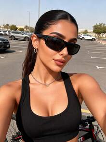 1pc Women's Plastic Geometric Punk Style Fashion Futuristic Sunglasses, Suitable For Cycling, Summer Party, Street Photography And Other Occasions - 1pc Black Frame Gray Film - View 3