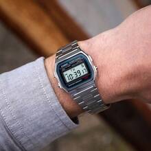 Casio Reloj digital retro para hombres A158WA-1, con correa de acero inoxidable, función de alarma y cronógrafo, regalo ideal para hombres - Gris - Ver 2