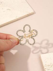 1pc Elegant Minimalist Versatile Hair Clips With Rhinestones, Heart, Star, Moon, Flower, Butterfly Metal Clips - Multicolor - View 11