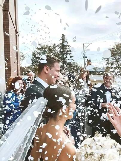 Colorful Heart-Shaped Confetti, Colorful Heart-Shaped Paper Shreds, Heart-Shaped Paper Petals, Elegant Paper Decorations, Wedding Decorations, Multi-Color Paper Party Decorations, Suitable For Valentine's Day, Wedding, Anniversary, Birthday, Graduation Ceremony And Bridal Shower, Wedding Decor, Home Decor, Room Decor, Party Favors, Bridal Gifts, Birthday Decorations