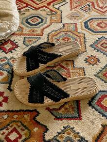 Women's Black Sandals, Women's Flat Plastic Sandals, New Summer Criss-Cross Sandals, Fashion Versatile, Women's Sandals, Slippers, Soft Open Toe Flat Sandals, Women's Flat Sandals, Black Sandals, Women's Slippers, Lightweight Soft-Sole, Holiday Sandals, Casual Comfortable, Beach Sandals, Elegant Women's Sandals - Black - View 3