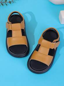 1 Pair Unisex New Style PU Hook And Loop Design Flat Sandals, Wear-Resistant Anti-Slip Children Beach Shoes, Suitable For Summer - Khaki - View 5