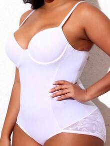 1 chiếc áo định hình cỡ lớn dành cho nữ, áo corset cỡ lớn, áo bustier bó sát cỡ lớn có mút ngực, thiết kế ba hàng móc, kiểu dáng gợi cảm, ren ôm sát cơ thể, tôn lên đường cong cơ thể, làm thon gọn eo, nâng mông, hỗ trợ eo, tạo dáng ngực, có thể mặc ngoài, áo định hình đa chức năng, đồ lót định hình thoải mái, vải co giãn, giữ dáng thon gọn nữ tính. - trắng - Xem 3