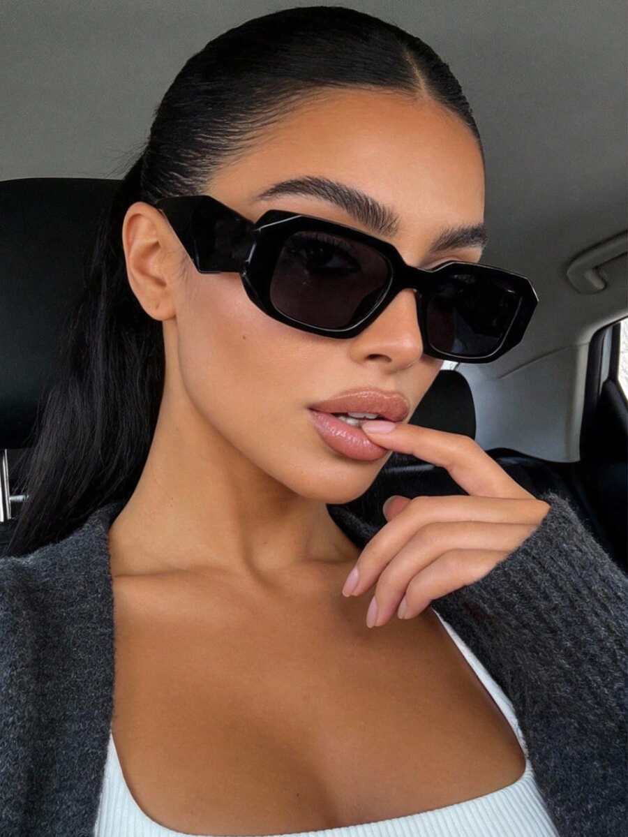 1 Pair Women's Retro Square Eyeglasses, Fashionable Full-Frame Glasses Suitable For Family Outings, Travel, Beach, Music Festivals And Daily Wear, Autumn/Winter - Black - View 1