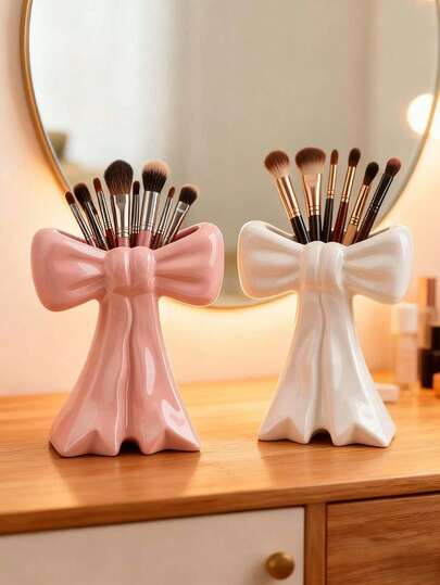 Cute Pink Bow-Shaped Makeup Brush Holder Stand, Cosmetic Brush Organizer, Decorative Vanity Tray For Brushes And Beauty Tools, Sweet Elegant Fashionable Bathroom Decor Accessory, Brush Storage Solution, Makeup Counter Display, Vanity Desk Organizer, Cosmetic Accessories Storage, Portable Brush Stand, Gift For Her, Home Decor, Pink And Gold Aesthetic Vanity Organizer